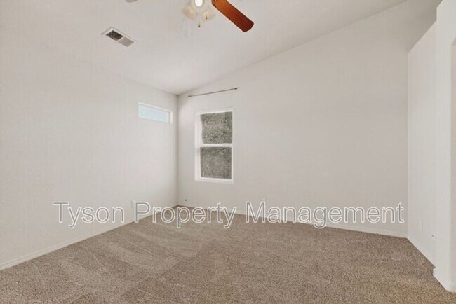 Building Photo - 5648 Valle Alegre Pl NW