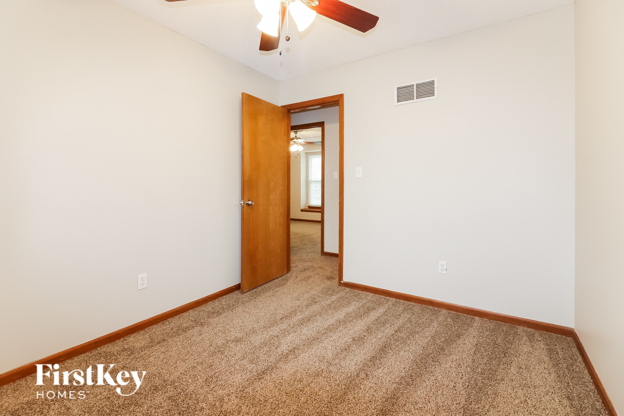 Building Photo - 1216 N Ponca Dr