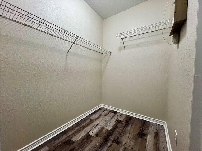 Building Photo - 4323 Bayside Village Dr