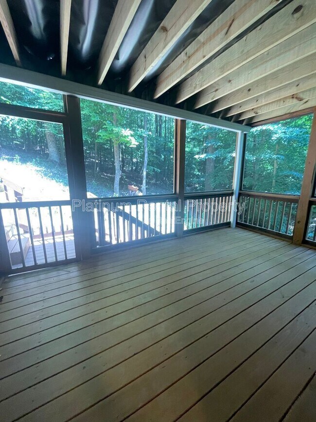 Building Photo - 4186 Nowata Dr NE