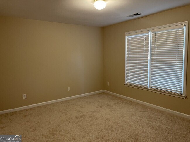 Building Photo - 2515 Longcourt Cir