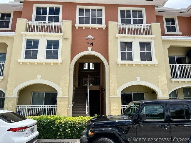 Building Photo - 10805 NW 89th Terrace