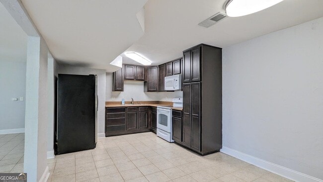 Building Photo - 2510 Cove Rd