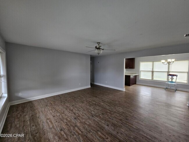 Building Photo - 5701 Lilly St