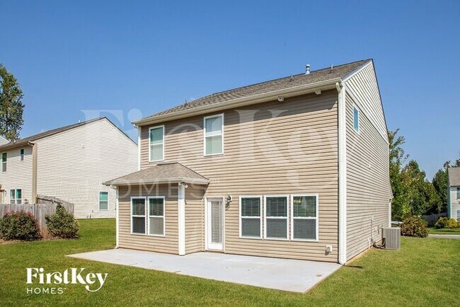 Building Photo - 2203 Lake Vista Drive