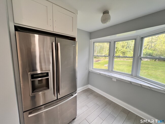 Building Photo - 267 Thunder Hill Dr