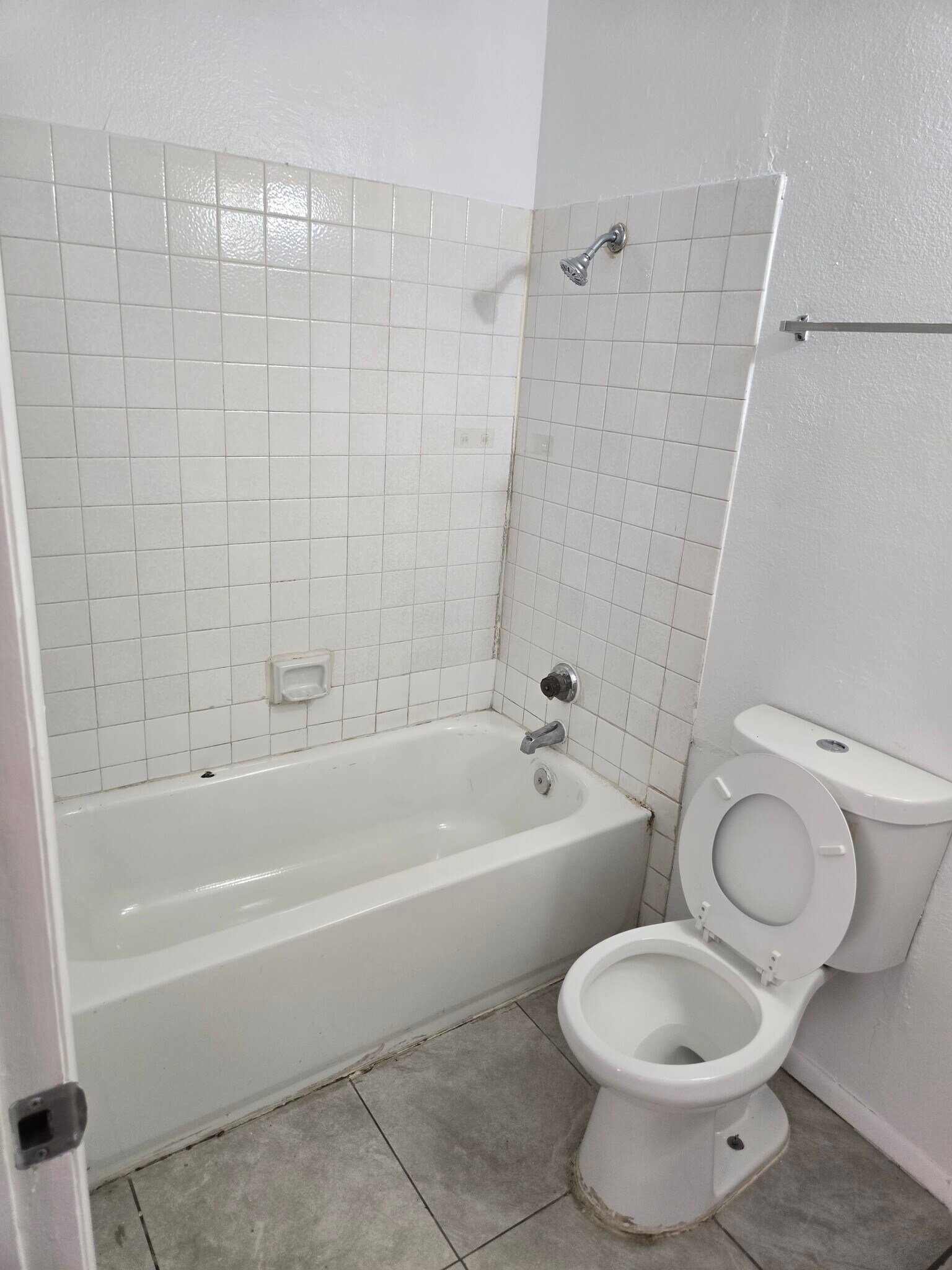 Building Photo - 2841 Wheelwright Dr