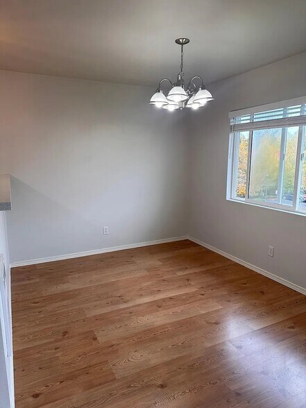 Building Photo - 710 240th Way SE