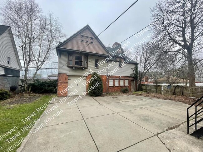Building Photo - 440 Prospect Ave