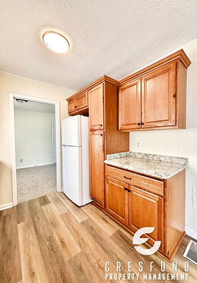 Building Photo - *CHRITMAS SPECIAL LEASE SIGNED BY 12/31/25 GET A MONTH FREE* 3 BEDROOM AVAILABLE NOW - Minutes Fr...