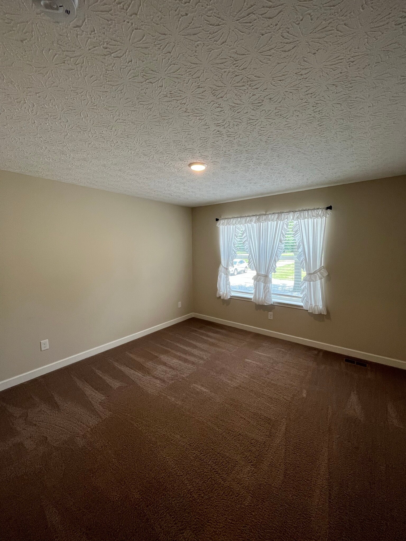 Building Photo - 17200 OH-739