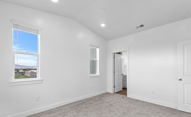 Building Photo - 536 N 130 E