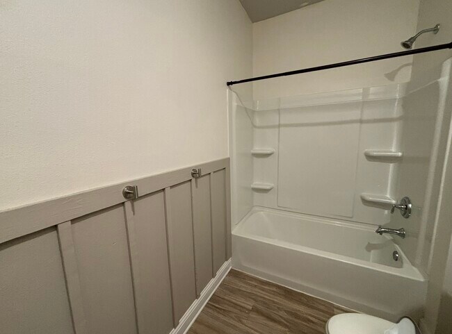Building Photo - 5490 Overland Dr