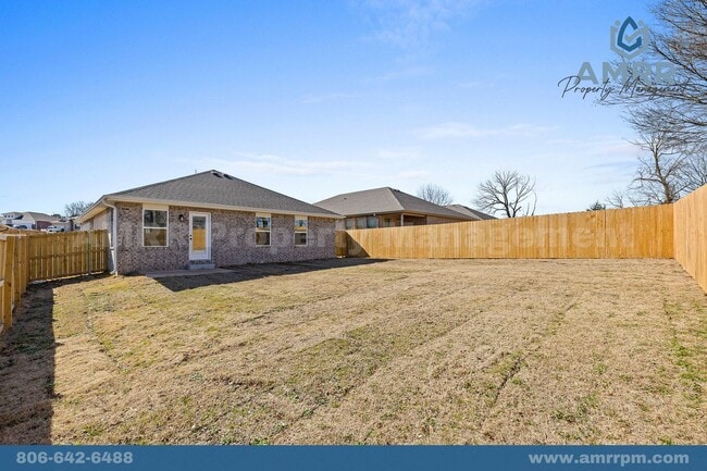 Building Photo - Charming 4-Bedroom Home – Space, Style, and Comfort!
