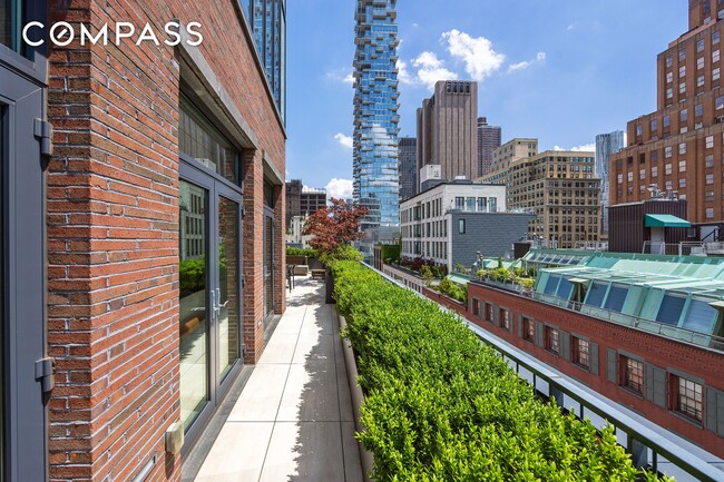 Building Photo - 15 Leonard St