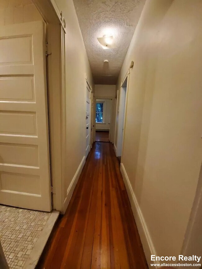 Building Photo - 9 Fulkerson St