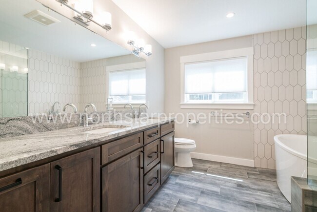 Building Photo - Newly Remodeled Lake Oswego Traditional