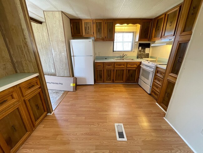 Building Photo - Two bedroom + Office mobile home in peacef...