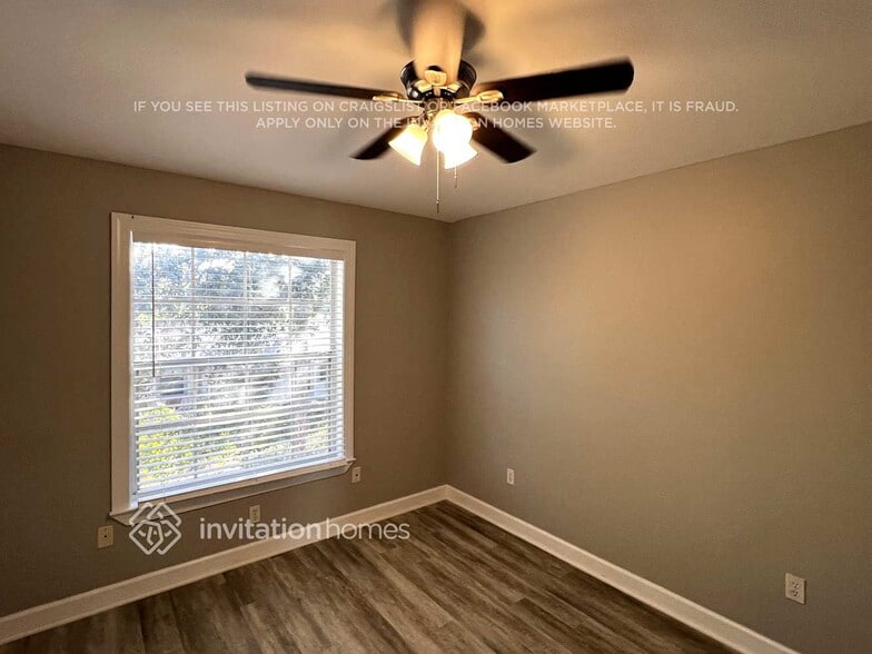 Building Photo - 172 Carol Susan Ln