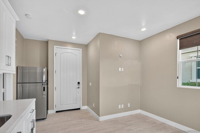 Building Photo - 1733 Artemisia Ct