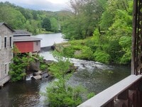 Building Photo - 18 Main St