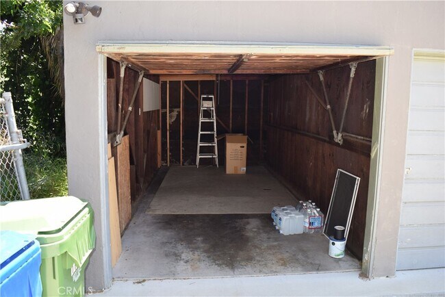Building Photo - 1120 S Patton Ave