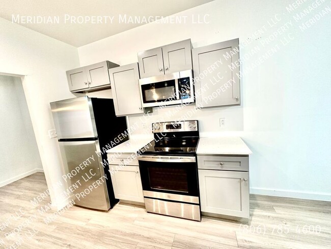 Building Photo - 5705 Kemper St