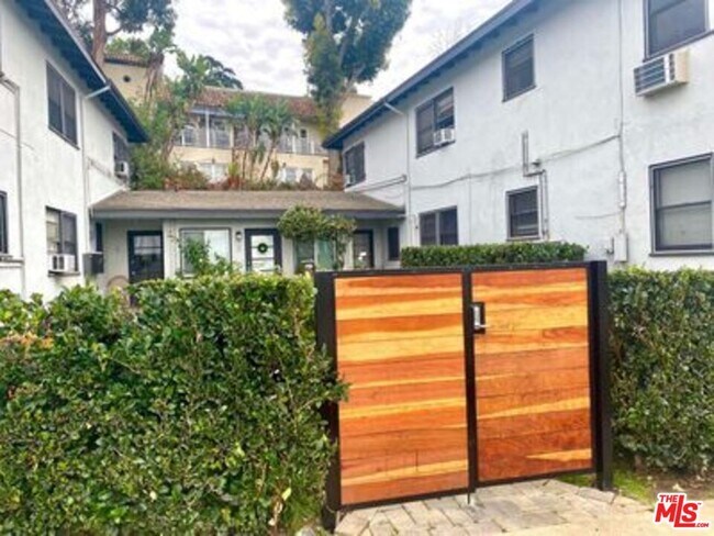 Building Photo - 1700 Griffith Park Blvd