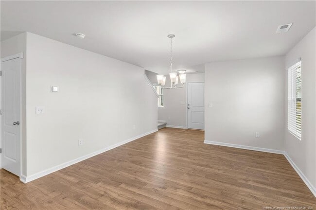 Building Photo - 129 Chinook Ln