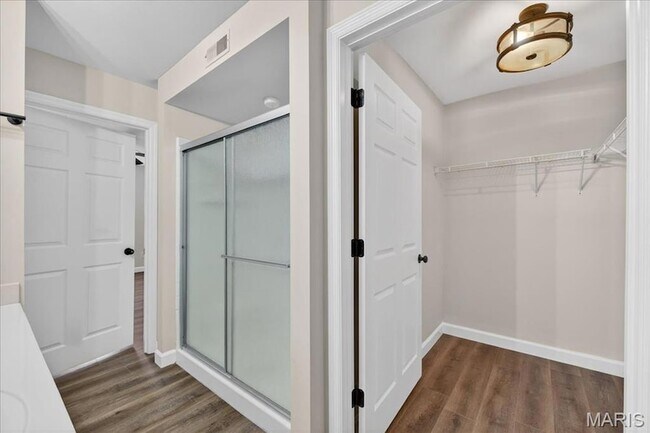 Building Photo - 4103 Spring River Dr