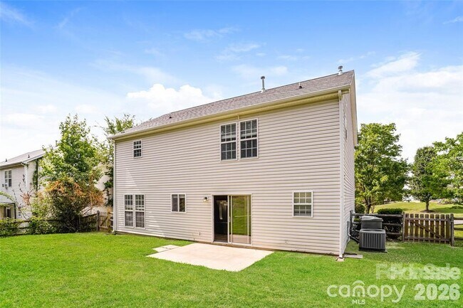 Building Photo - 12125 Winghurst Dr