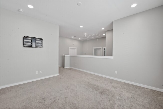 Building Photo - 8458 Berry Green Ln