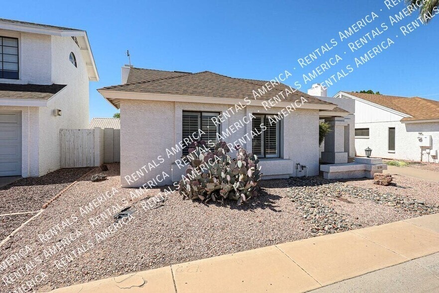 Building Photo - 3301 E Wescott Dr