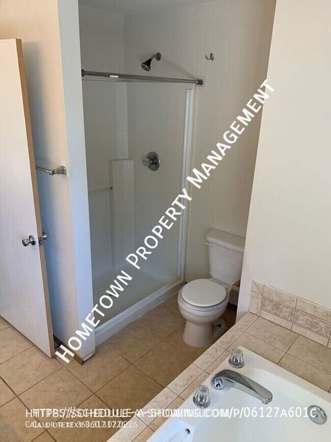 Building Photo - 21606 65th Ave Ct E