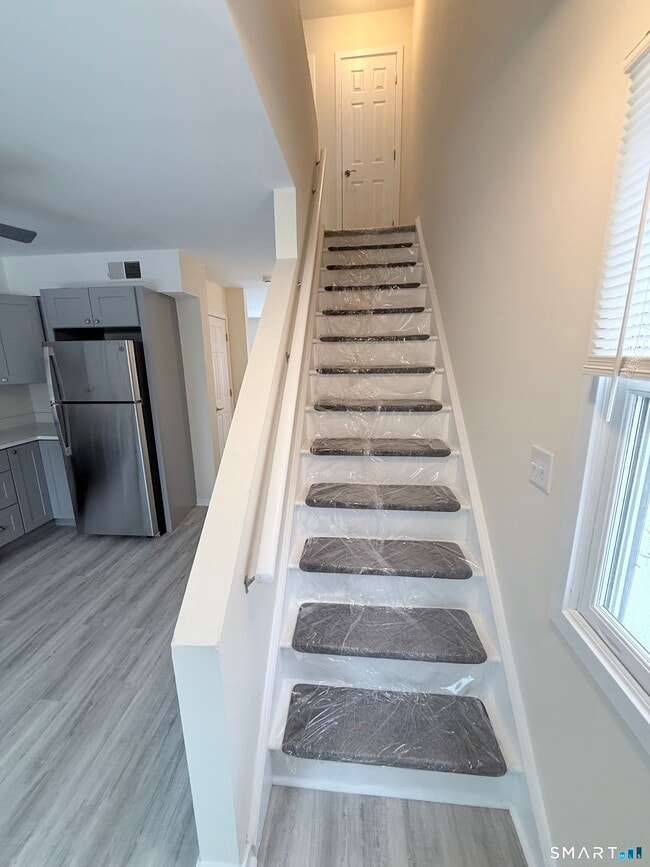 Building Photo - 78 York St