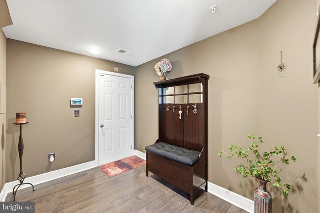 Building Photo - 42017 Glade Creek Terrace