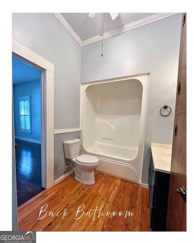 Building Photo - 208 Bartlett St