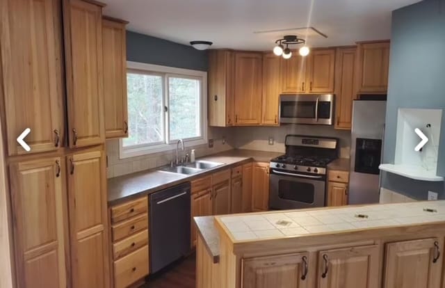 Building Photo - 2036 Breeze Dr