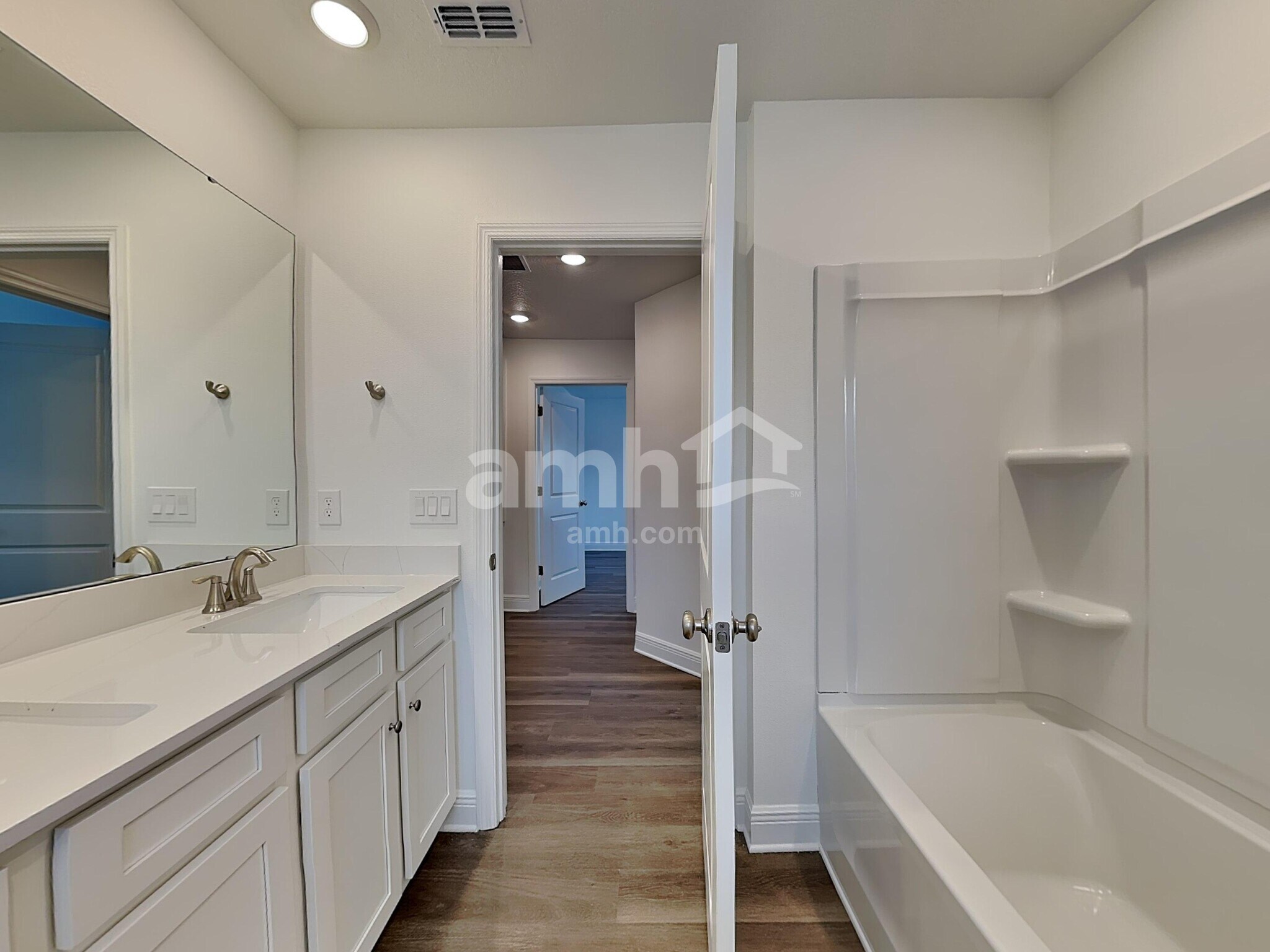 Building Photo - 1526 Blue Nile Pt