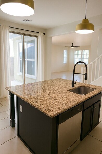 Building Photo - 21008 W Ridge Rd