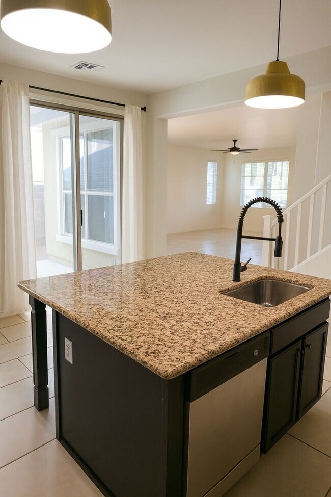Building Photo - Charming 3BR House in Buckeye