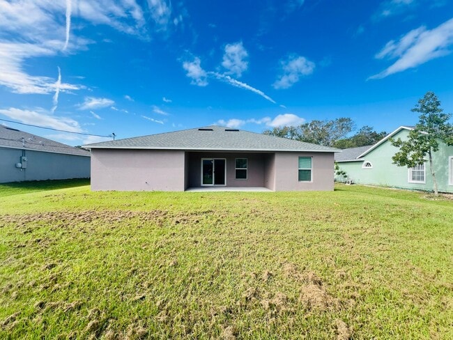 Building Photo - GORGEOUS 4 Bedroom/ 2 Bathroom in Palm Bay!!