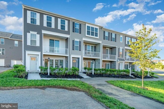 Building Photo - 3252 Mateer Ln