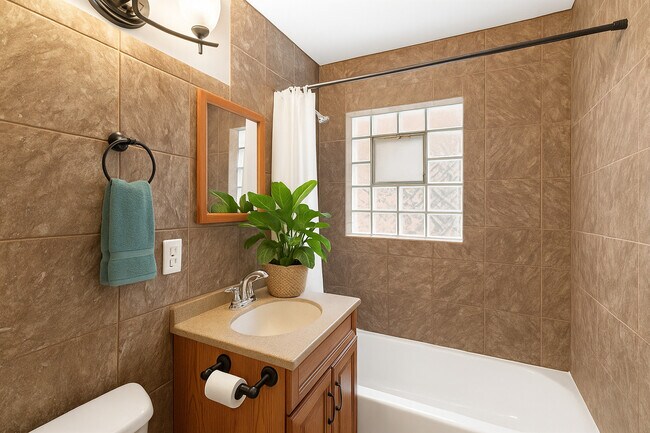 Building Photo - 8910 Grand Ave