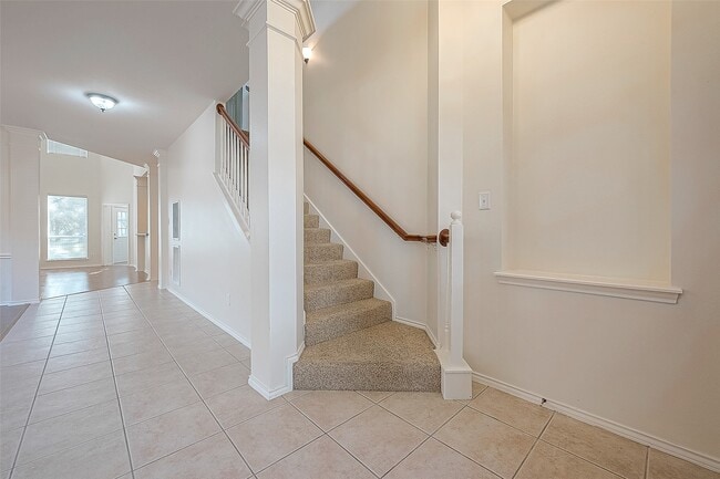 Building Photo - 21411 Willow Glade Dr