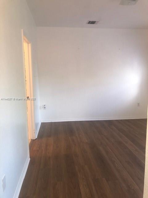 Building Photo - 638 E Mowry Ct