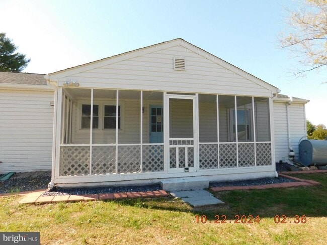 Building Photo - 13341 Latham Ln