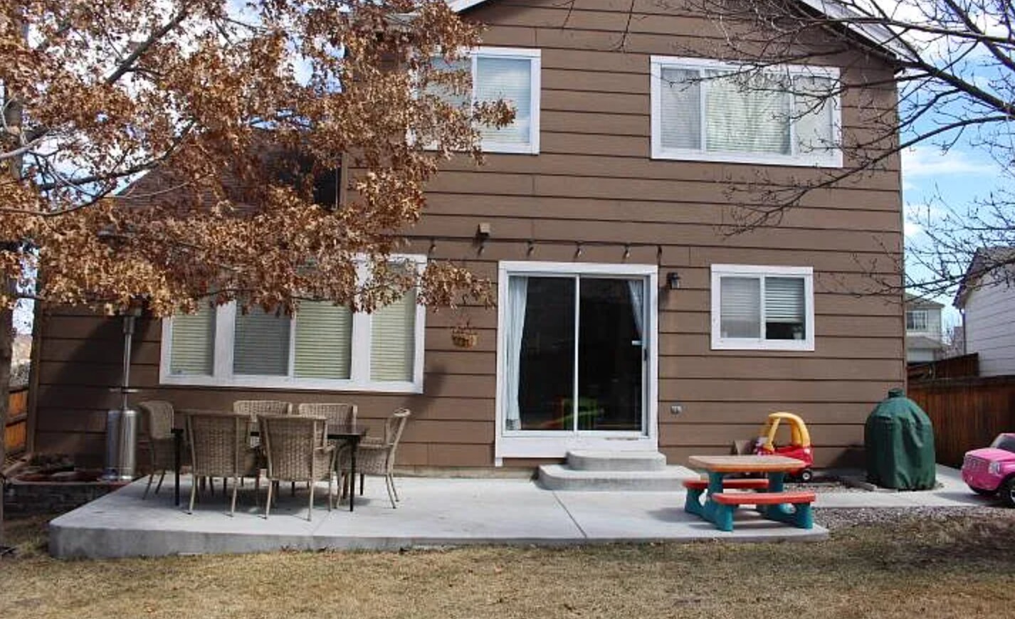 Building Photo - 2526 WOODROSE PL