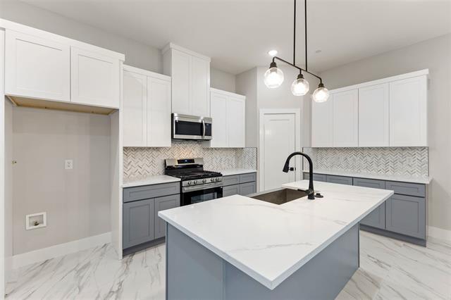 Building Photo - 2378 Usman Dr