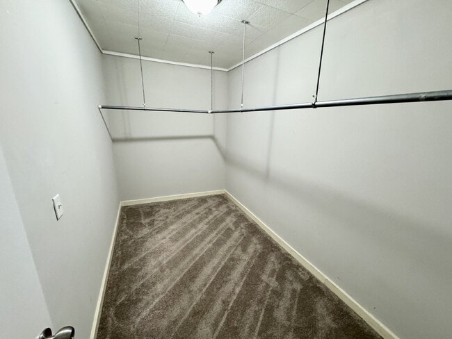 Building Photo - Reduced - Charming 3-Bed, 2-Bath Home in W...